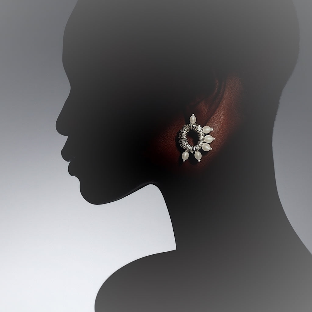Aretes Afternoon Wine Silver