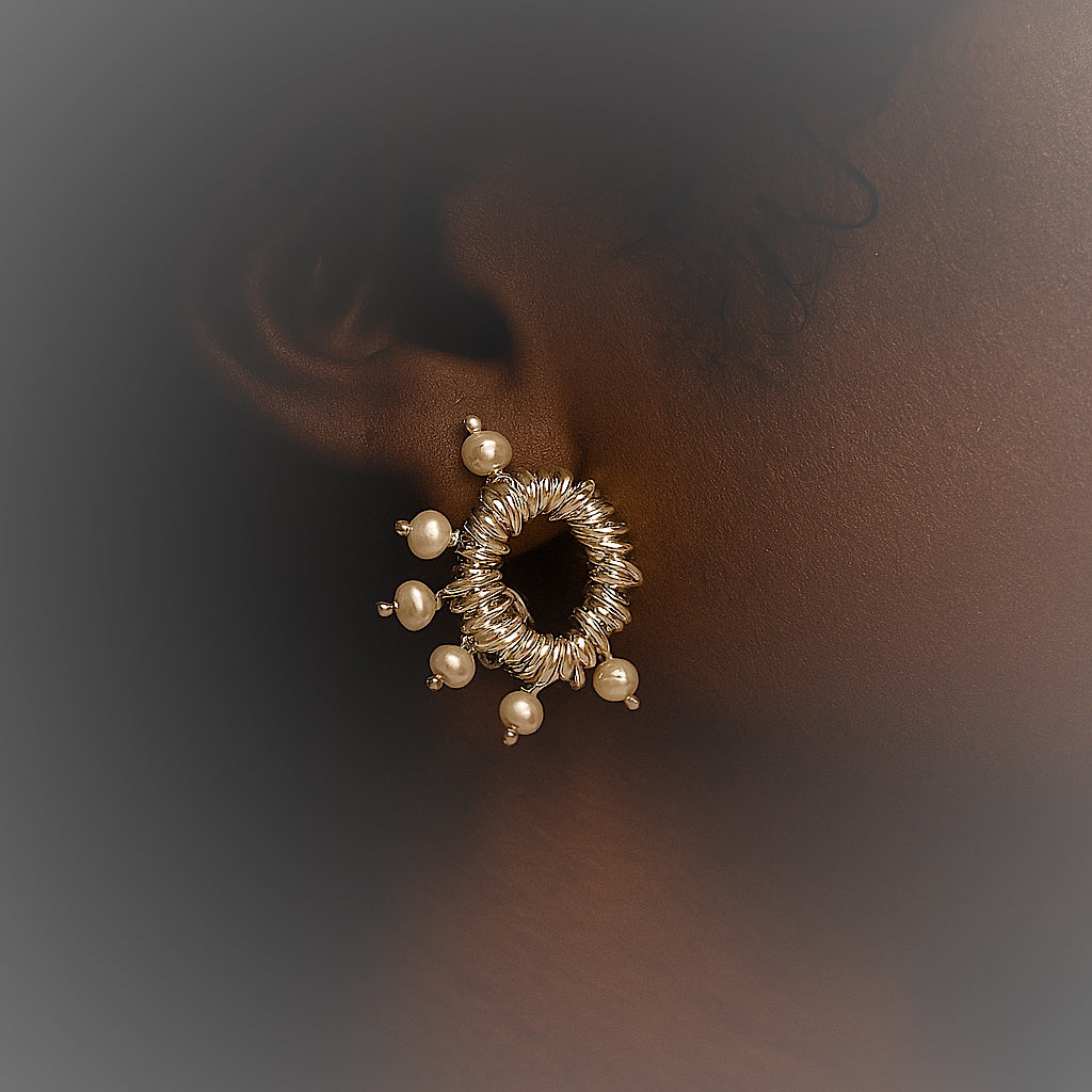 Aretes Afternoon Wine Silver